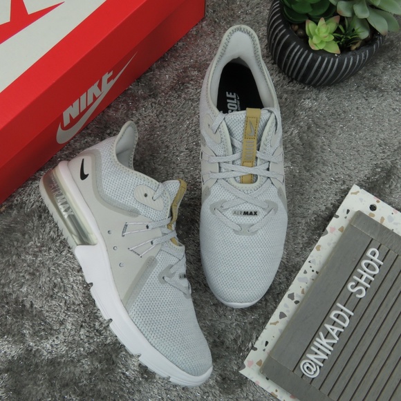 Nike Air Max Flyknit Sneakers - Picture 2 of 5